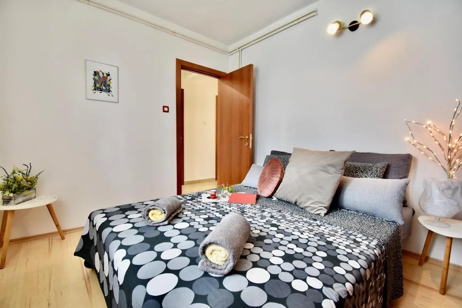 Vakantiehuis Holiday House With Garden 