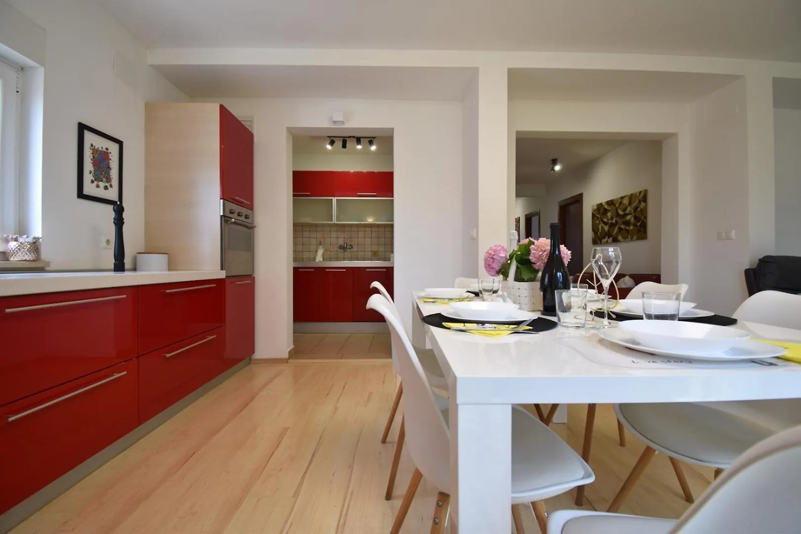 Vakantiehuis Holiday House With Garden 