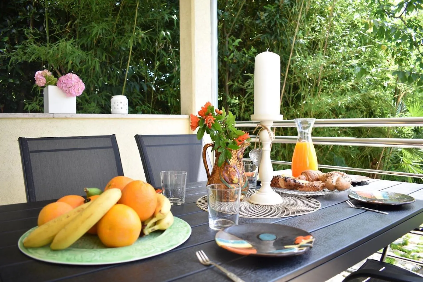 Holiday House With Garden 